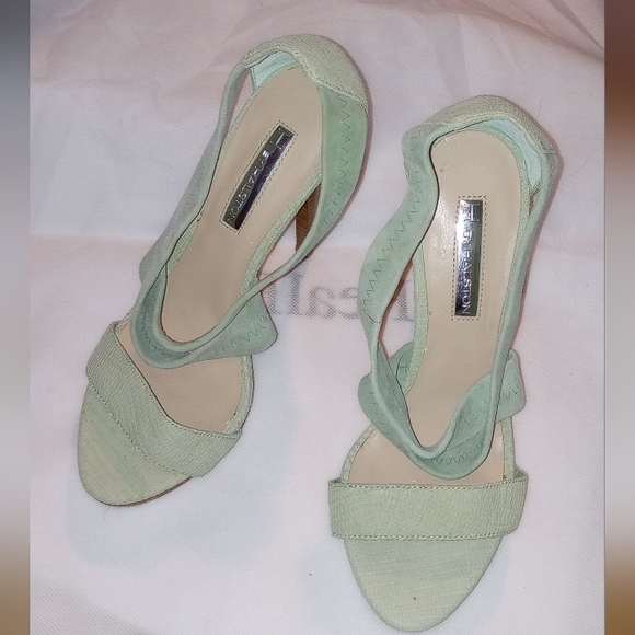 Halston Mint Green Open toe heels. New without tags. Leather Straps. Size 6 1/2M - Picture 3 of 12